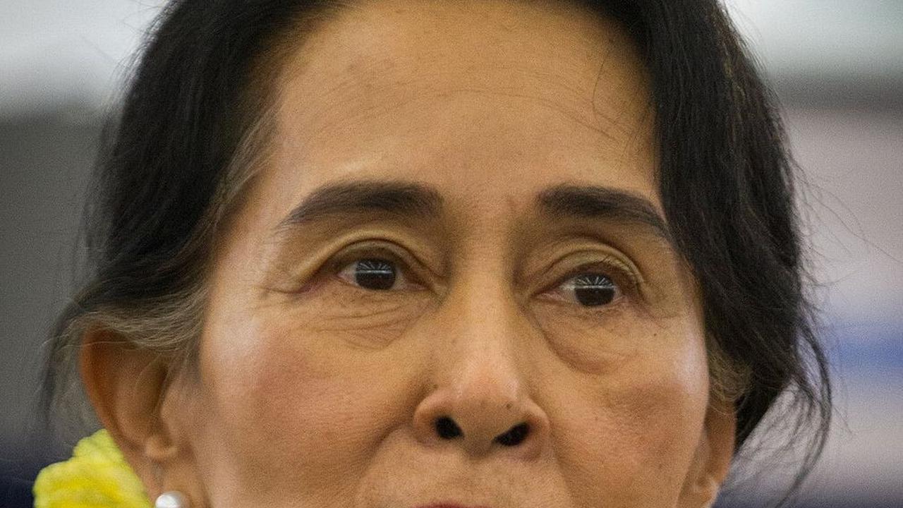 27 September 1988: Liga Nasional untuk Demokrasi Myanmar Dibentuk oleh Aung San Suu Kyi