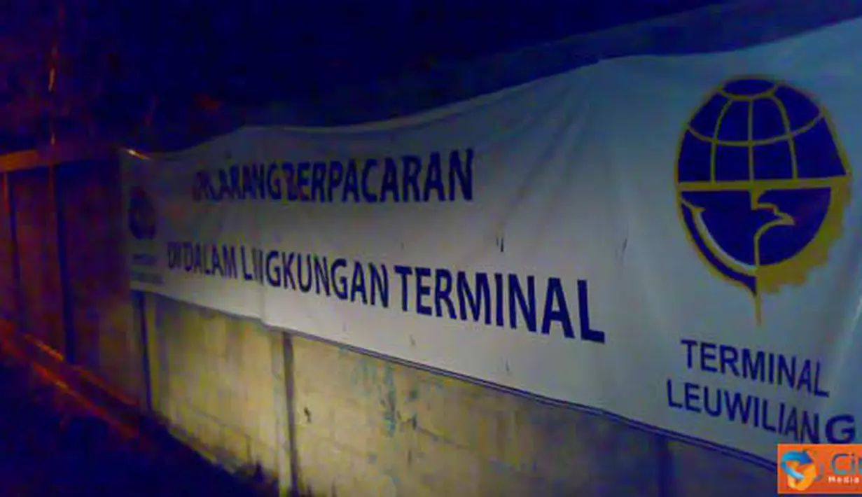 Citizen6, Bogor: Himbauan yang ditujukan kepada warga dari polsek dan dishub Leuwiliang, Bogor. (Pengirim: Ade Maryadi)