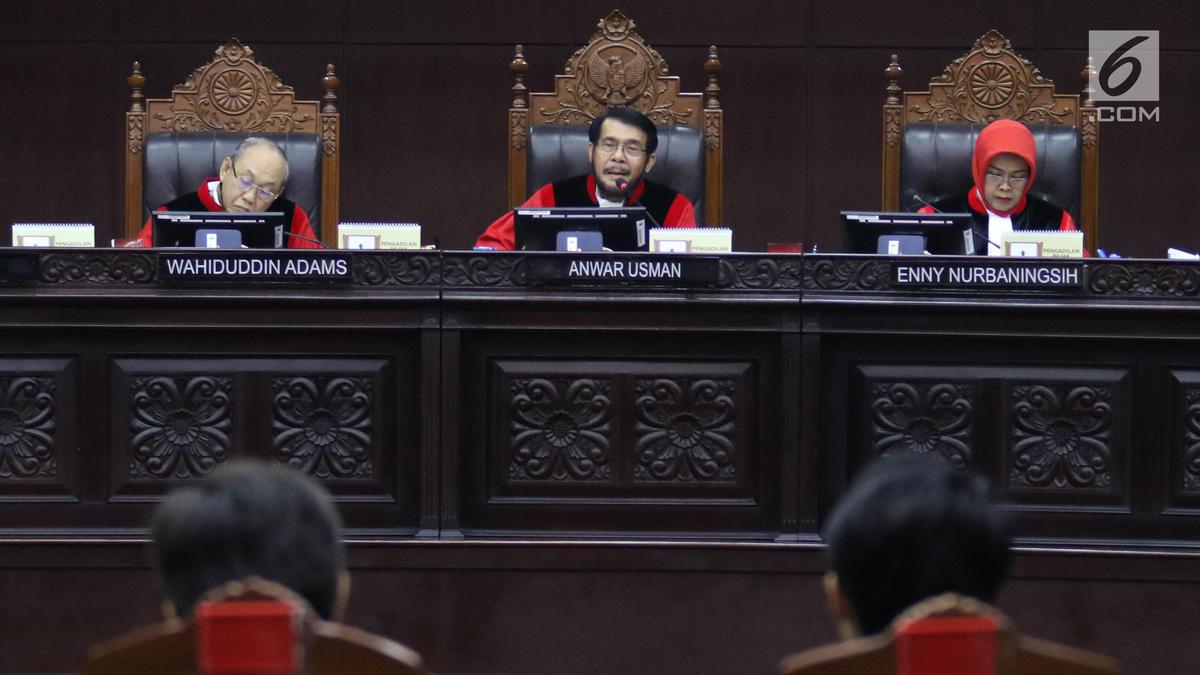foto-mk-gelar-sidang-perdana-uji-materi-uu-kpk-foto-liputan6