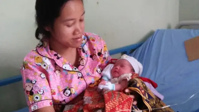 Lahir Selamat di Kendaraan Pedesaan, Bayi Ini Diberi Nama Amdes (Ist)
