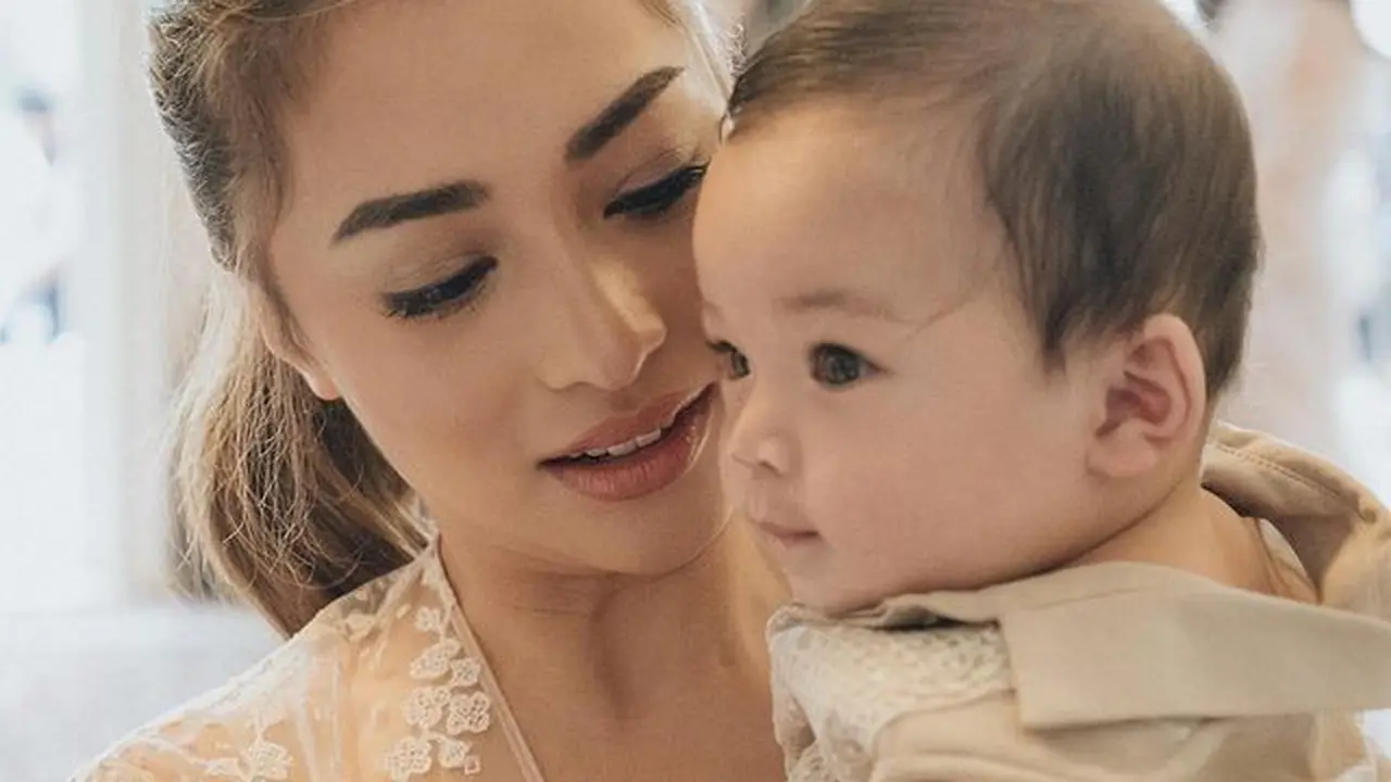 Cara Merawat Rambut Anak Agar Tetap Lembut