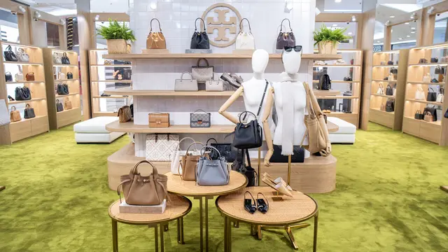 Tas Tory Burch seri Romy dengan tiga ukuran