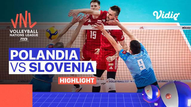 Berita video highlight pertandingan lanjutan pekan 3 Volleyball Nations League 2022 sektor putra, yang mempertemukan Polandia melawan Slovenia. Polandia berhasil kalahkan Slovenia 3-1, pada laga yang berlangsung Senin (11/7/22).
