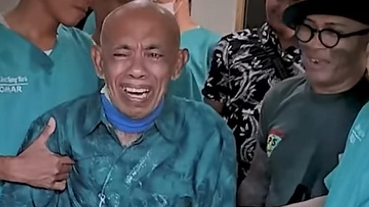 Alhamdulillah, Kondisi Pak Tarno Sudah Bisa Tersenyum dan Berjalan Naik Tangga