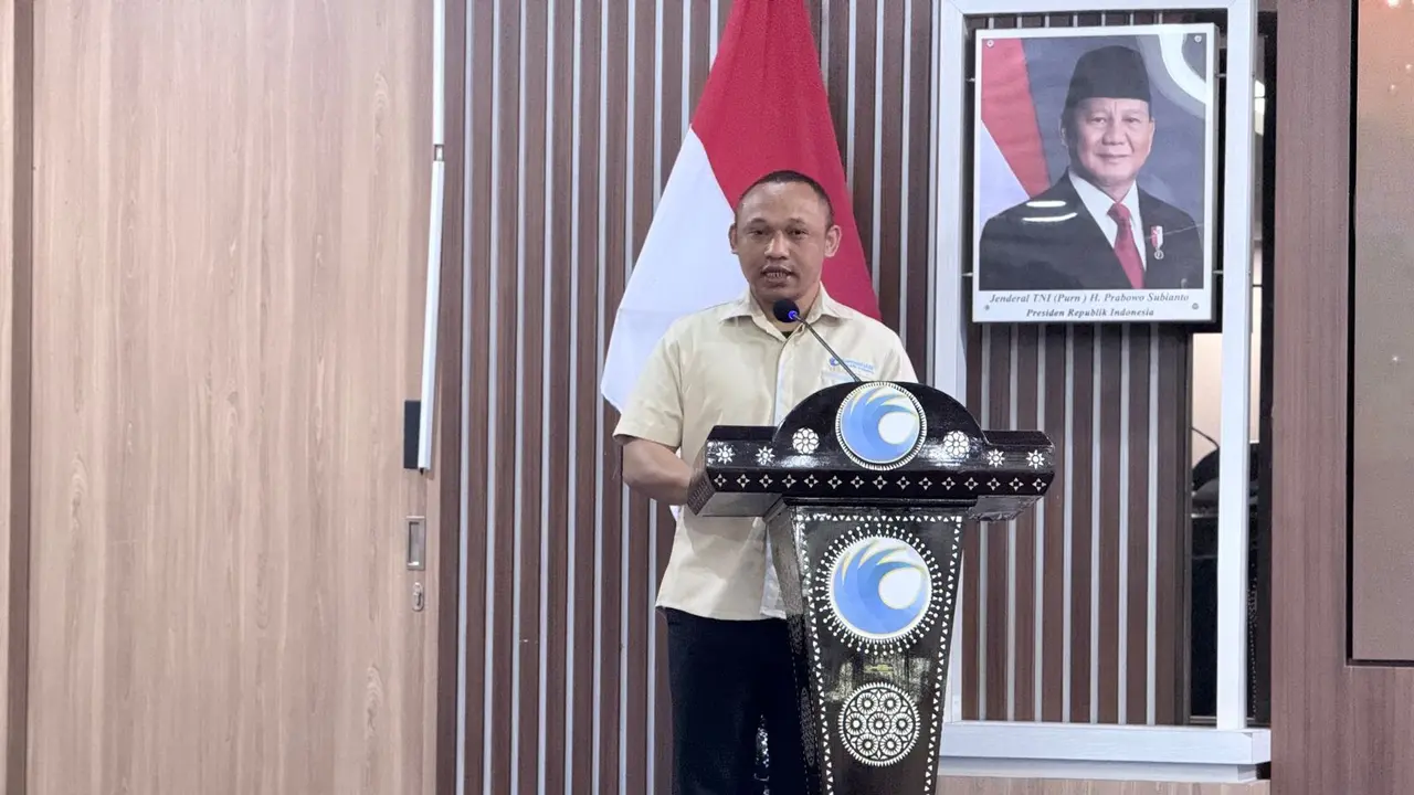 Kepala Kantor wilayah Kementerian Hak Asasi Manusia Daerah Khusus Jakarta, Mikael Azedo Harwito memimpin jalannya deklarasi dan penetapan Kampung Rekonsiliasi dan Perdamaian (Kampung Redam) di wilayah Jakarta, Senin (20/4) (Istimewa)