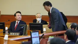 Mahkamah Konstitusi Korea Selatan masih meninjau mosi pemakzulan yang menuduh Yoon Suk Yeol melanggar tugas konstitusional. (Kim Hong-Ji/POOL/AFP)