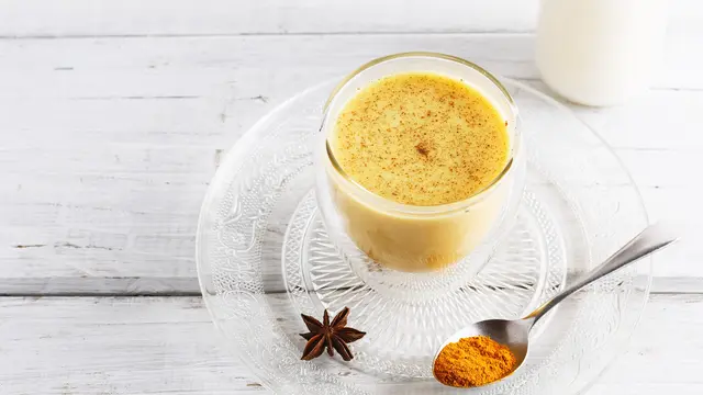 Resep teh susu kunyit hangat