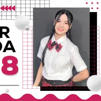 JKT48 tidak pernah berhenti menampilkan member-member baru yang berkualitas. Seperti sosok muda bertalenta satu ini, Jazzly Trisha.