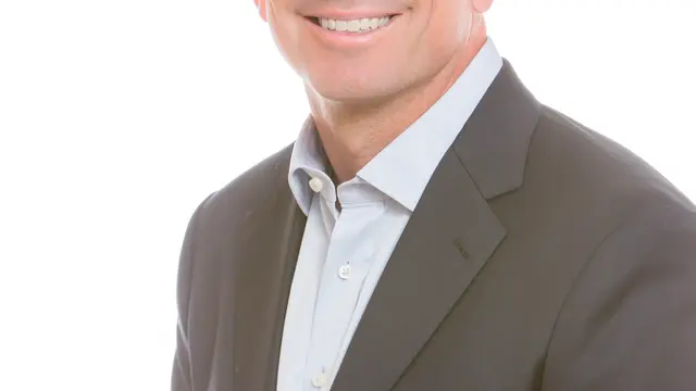 Mike Fulkerson, Digital Marketing yang Sukses Kembangkan Hotel Marriot International