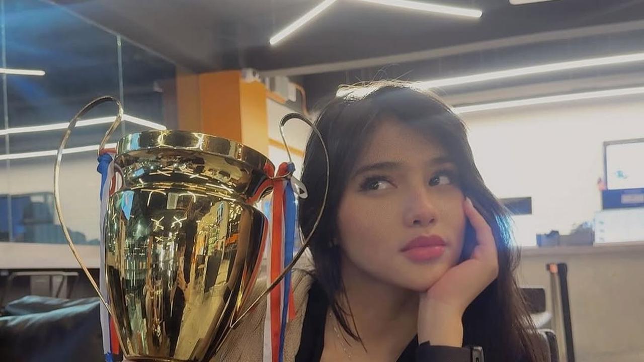 Potret Cantik Davina Karamoy di Malaysia, Banjir Pujian Warganet