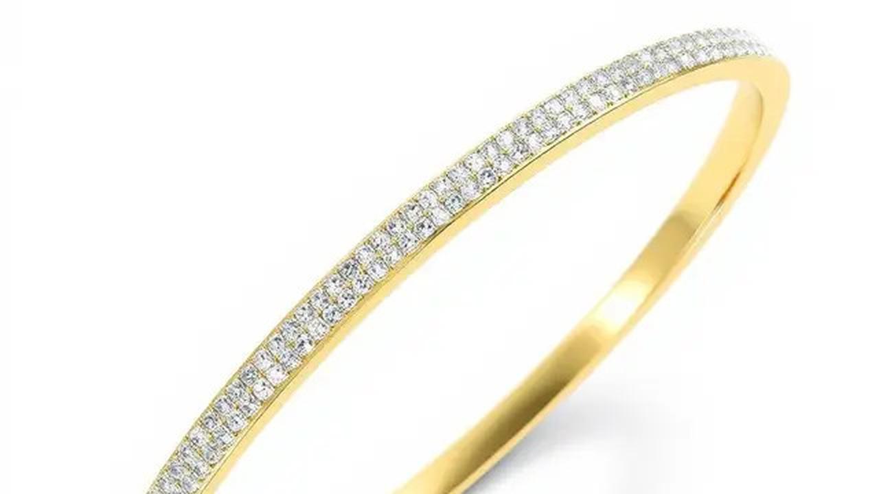 7 Model Gelang Emas Bangle Mewah 2025, Kilau Investasi di Pergelangan Tangan