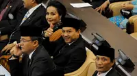 Sejumlah anggota DPR, MPR dan DPD periode 2014-2019 mengikuti Sidang Paripurna MPR di Gedung Nusantara, Komplek Parlemen Senayan, Jakarta, Rabu (1/10) (Liputan6.com/Andrian Martinus Tunay)