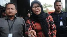 Direktur Jenderal Pemasyarakatan (Dirjen PAS) Sri Puguh Budi Utami usai menjalani pemeriksaan di KPK, Jakarta, Selasa (16/10). Sri Puguh diperiksa sebagai saksi tersangka  Direktur PT Melati Technofo Indonesia Fahmi Darmawansyah. (Merdeka.com/Dwi Narwoko)