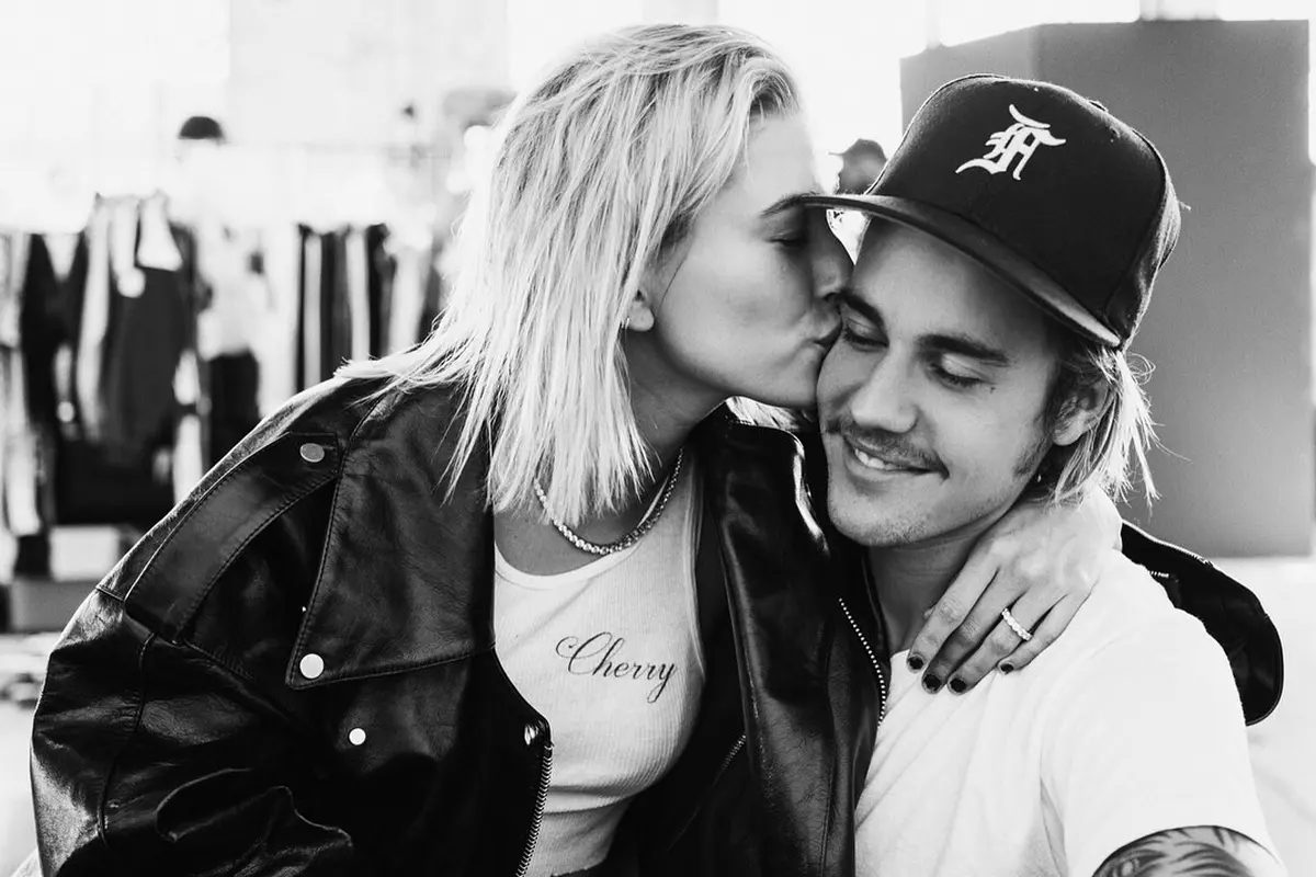 [Bintang] Hailey Baldwin - Justin Bieber