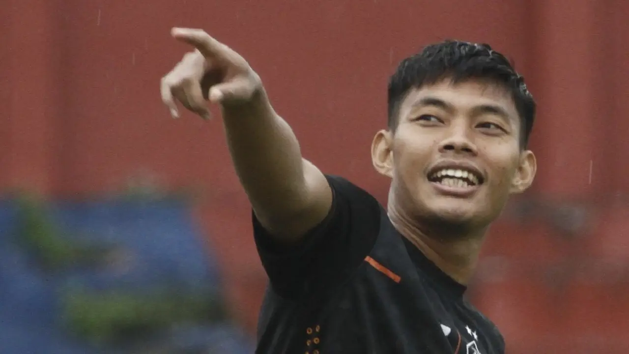 Persik Kediri, Vava Mario Yagalo