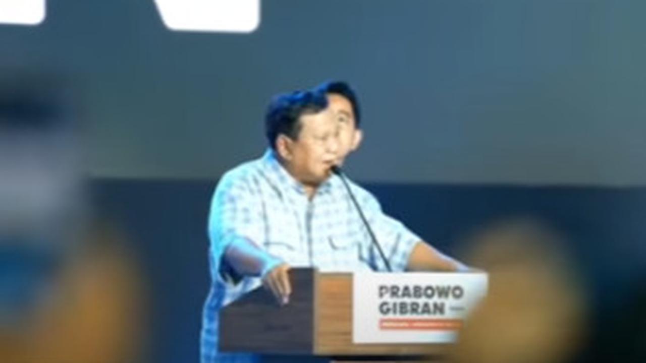 Berlanjut, Prabowo lantas menyebut sosok Presiden ke-2 RI. Tak menyebut secara gamblang mengenai sosok Soeharto, Prabowo mengaku cukup mengenalnya.