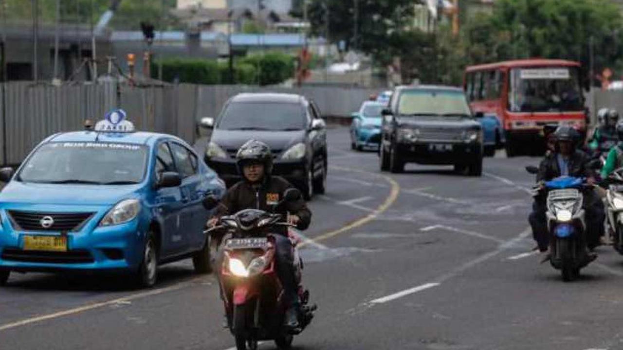 Fakta atau Mitos Menyalakan Lampu Motor saat Siang Hari dapat Mempercepat Kerusakan Aki