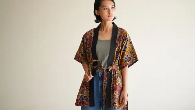 Model Baju Batik Atasan Modern Simple