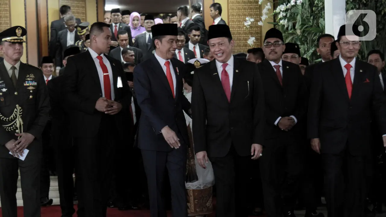 Senyum Jokowi-Ma'ruf Usai Dilantik Jadi Presiden dan Wakil Presiden