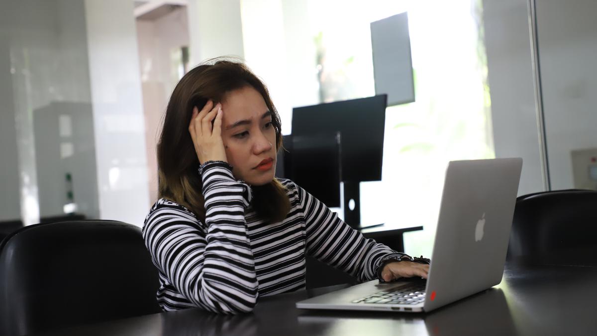 8 Sikap agar Tidak Terpuruk saat Hidup Terasa Penuh Tekanan