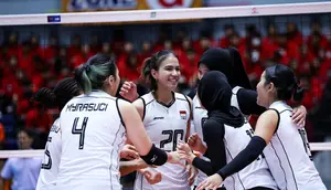 Timnas voli putri Indonesia kalah dari Vietnam&nbsp;0-3 (11-25, 11-25, 22-25) pada laga pembuka putaran pertama SEA V League 2025 di Korat Chatchai Hall, Nakhon Ratchasima, Thailand Jumat (1/8). (foto: Thailand Volleyball Association)