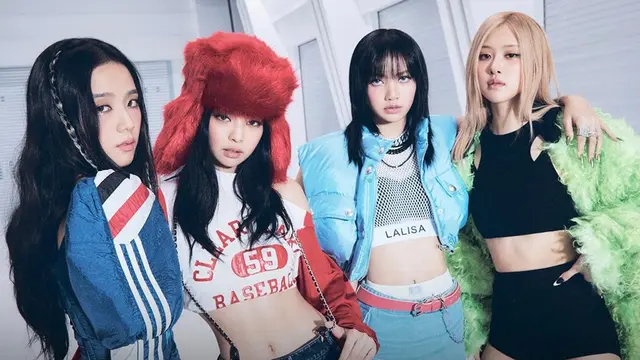 Beda Gaya 8 Idol KPop Pakai Topi Bulu yang Kembali Tren, Jennie BLACKPINK-Yeji ITZY