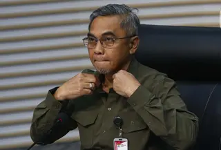 Ketua Komisi Pemberantasan Korupsi (KPK), Setyo Budiyanto memberikan keterangan terkait penahanan Sekretaris Jenderal Partai Demokrasi Indonesia Perjuangan (PDIP), Hasto Kristiyanto di Gedung Merah Putih, Jakarta, Kamis (20/2/2025). (Liputan6.com/Angga Yuniar)