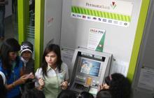 Pendapatan Bank Permata naik 37 persen