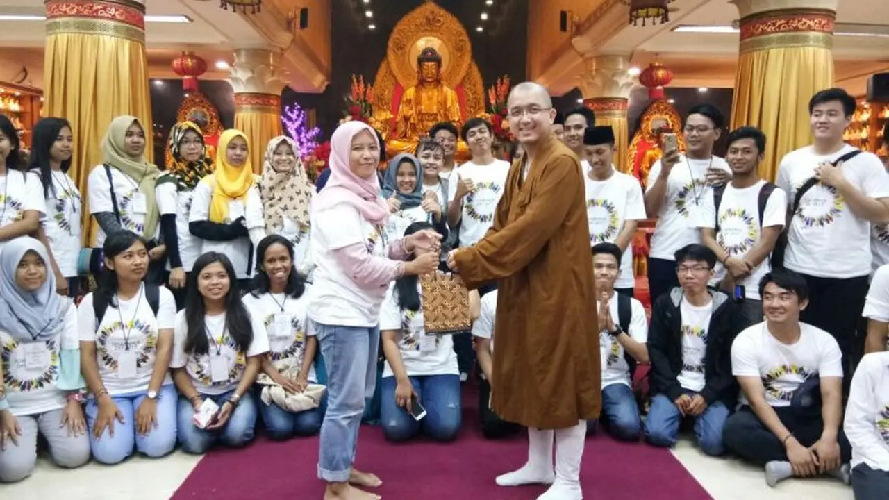 Kunjungan ke 5 Rumah Ibadah, Rayakan Hari Toleransi Internasional