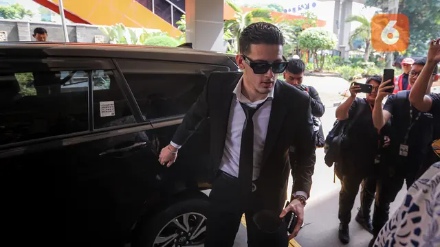 Foto: Wajah Semringah Justin Hubner usai Disumpah Jadi WNI, Siap Perkuat Timnas Indonesia