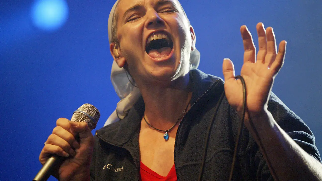 Penyanyi Sinead O'Connor Meninggal Dunia