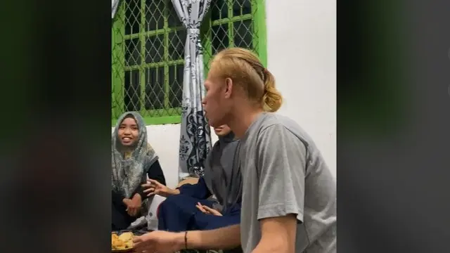 Potret Santri Mojokerto yang Disebut Mirip Erling Haaland