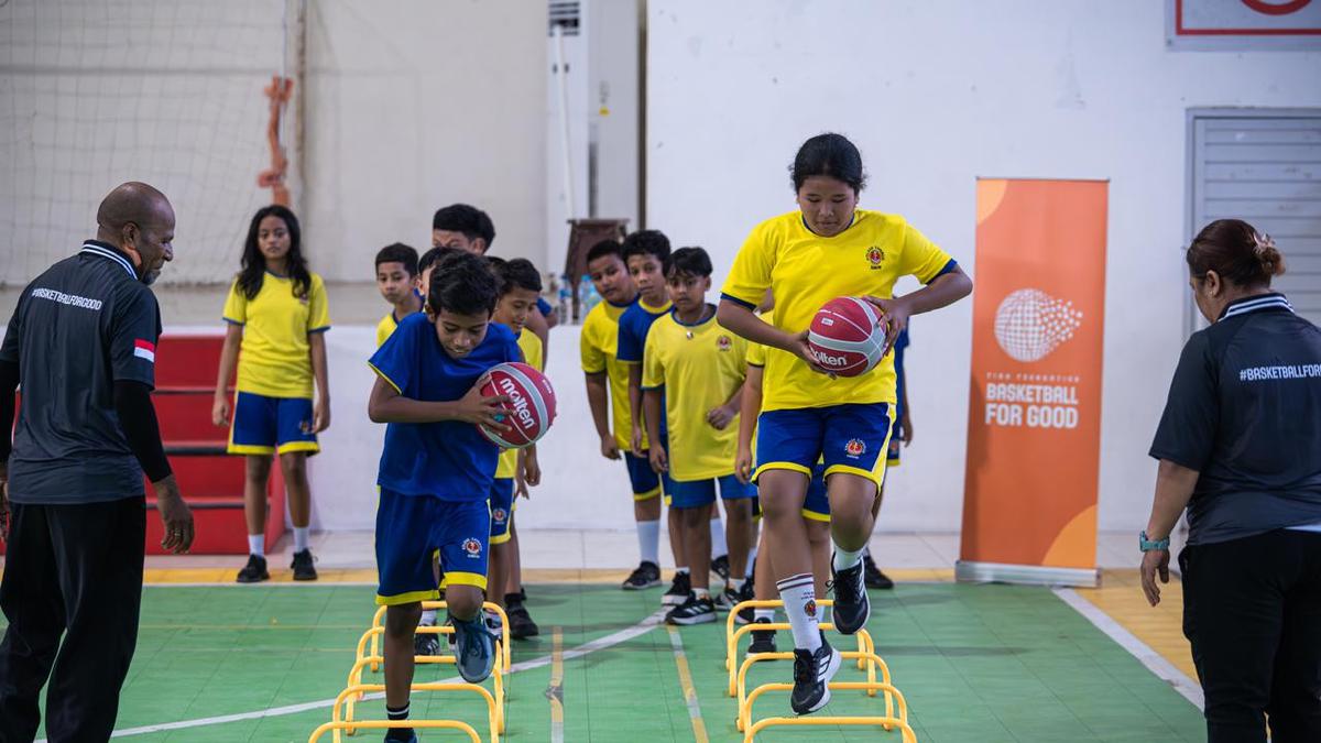 FIBA Bantu Kembangkan Bola Basket di Maluku Lewat Basketball for Good
