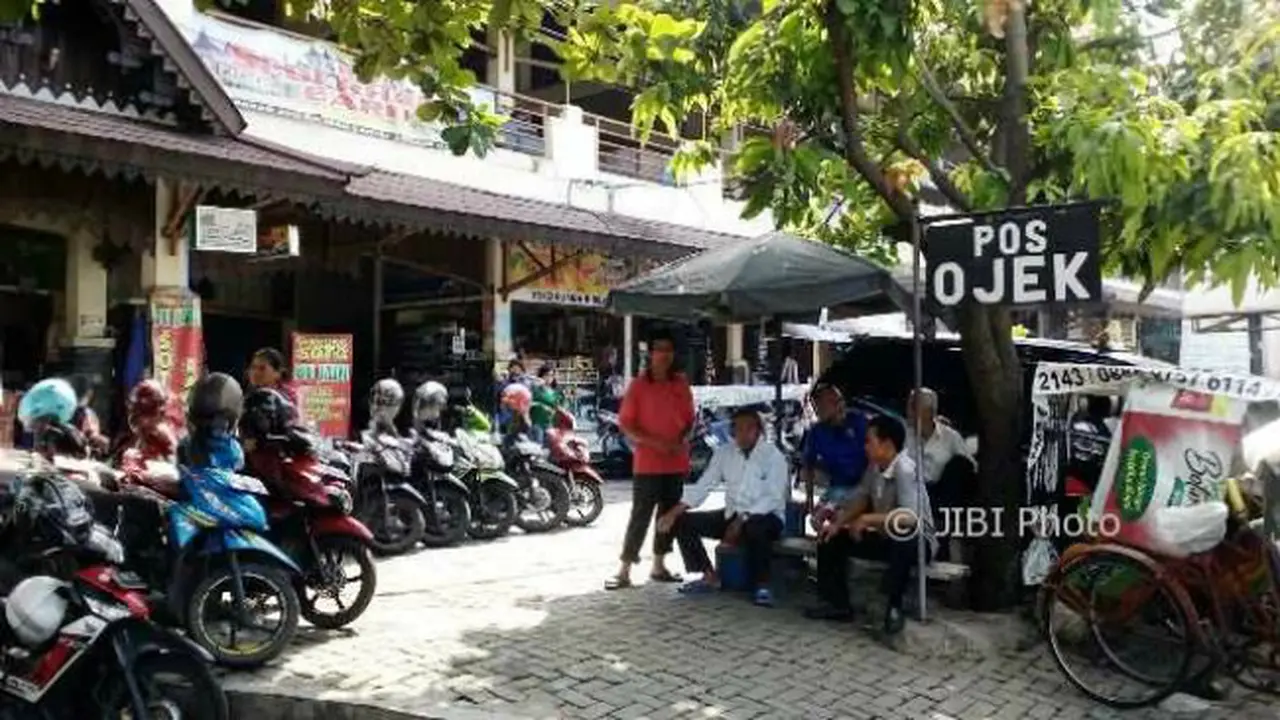Demo Gojek di Solo
