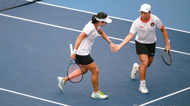 Foto: Kalah di Semifinal, Aldila Sutjiadi / Janice Tjen Pastikan Medali Perunggu Tenis Ganda Putri di Asian Games 2022