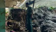 Longsor Lumajang Renggut Nyawa Ayah dan Anak