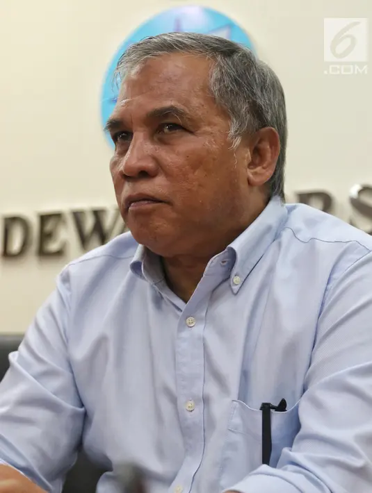 Mantan Komandan Tim Mawar Mayjen Purnawirawan Chairawan memberi keterangan pers di Jakarta, Selasa (11/6/2019). Chairawan menyebut tim yang pernah disebut menculik sejumlah aktivis tersebut sudah bubar. (Liputan6.com/JohanTallo)
