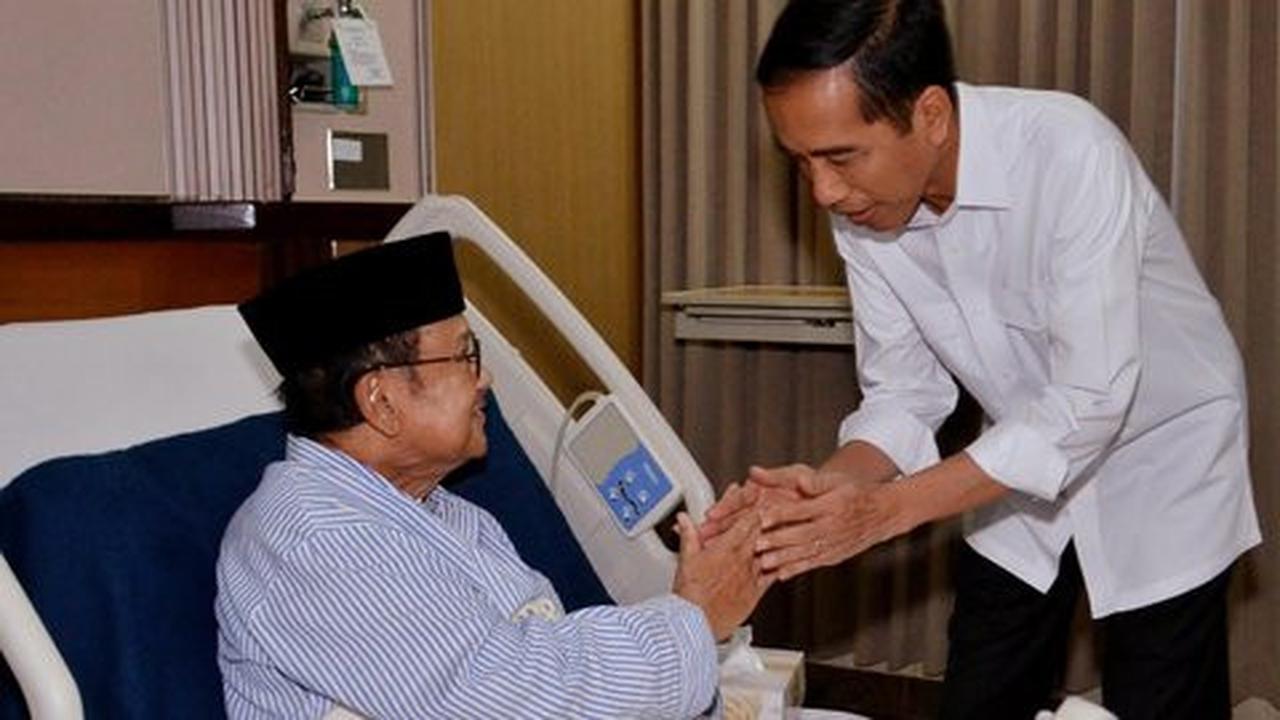 Presiden Jokowi undang Habibie makan siang di Istana
