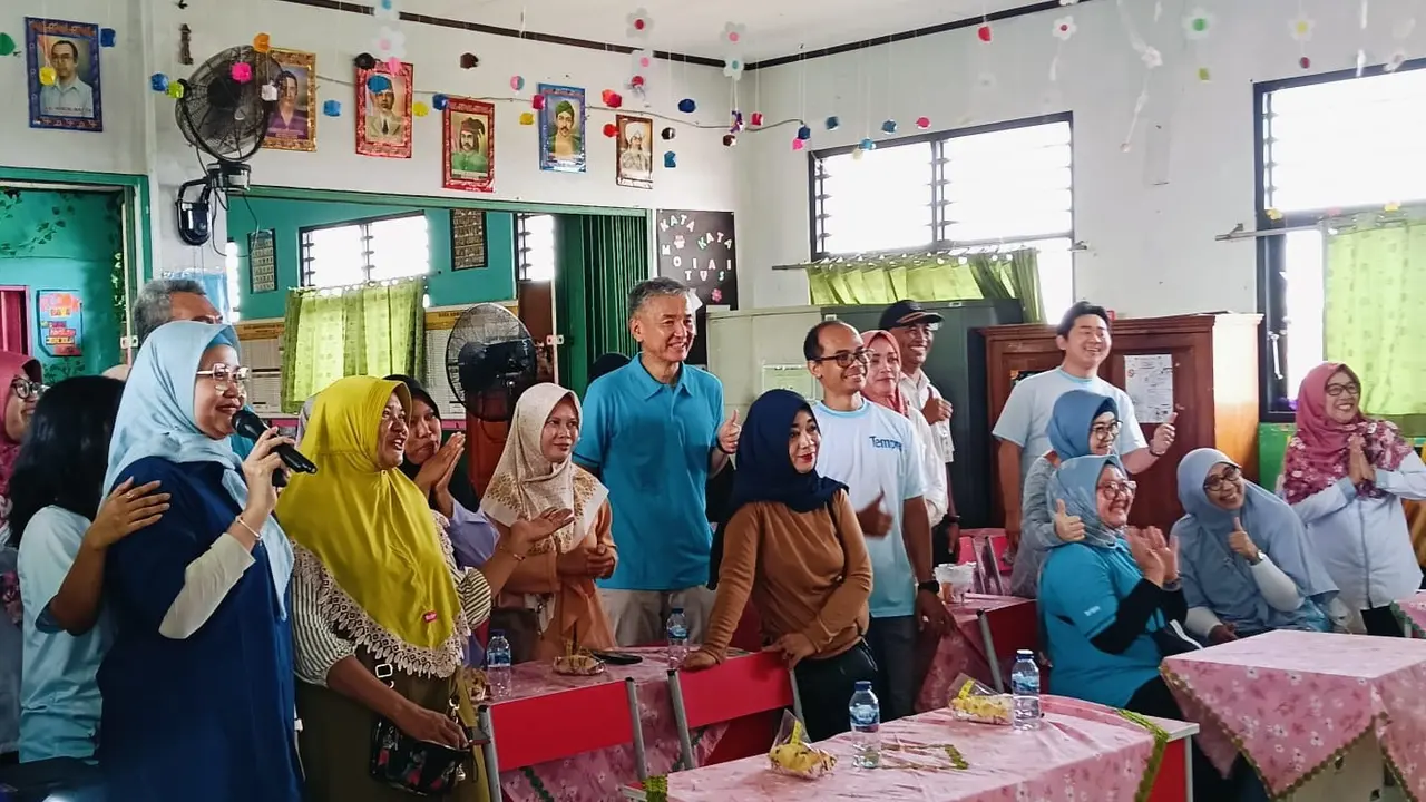 PT Taisho Paharmaceutical Indonesia melakukan Program CSR di SD Negeri 01 Cilodong. (Dok Taisho)