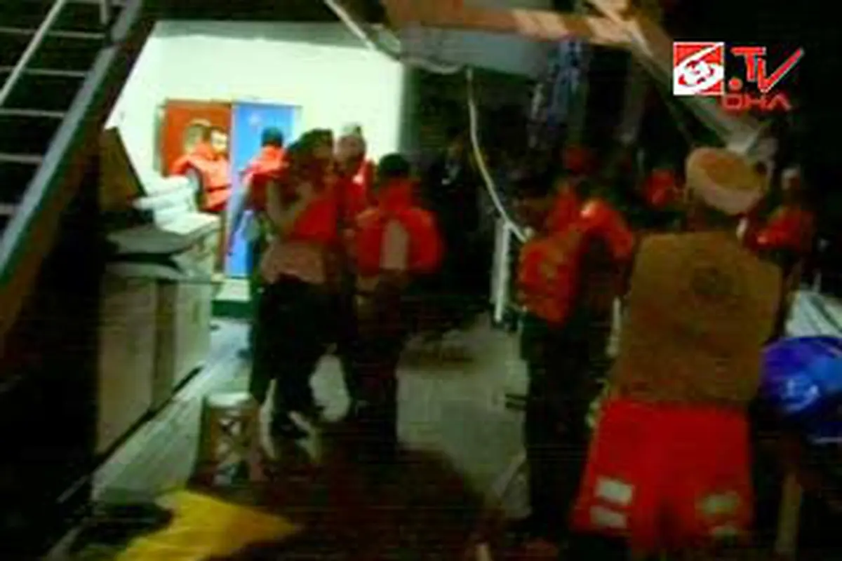 100602aritawarkan-pencarifakta.jpg