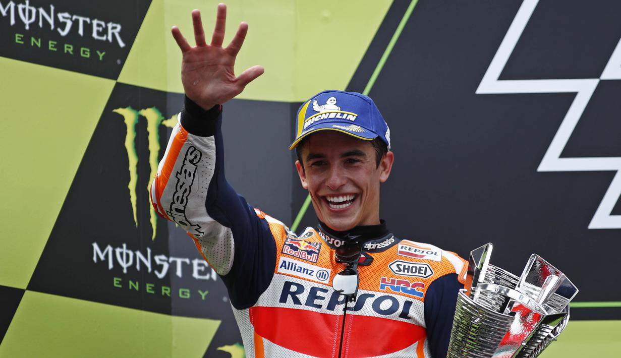 1. Marc Marquez (Repsol Honda) -  US$14.5 juta atau Rp210 miliar per tahun. (AP/Eric Alonso)