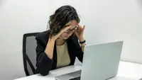 Burnout Kerja tapi Enggak Bisa Resign? Ini 7 Cara Ampuh agar Tetap Produktif