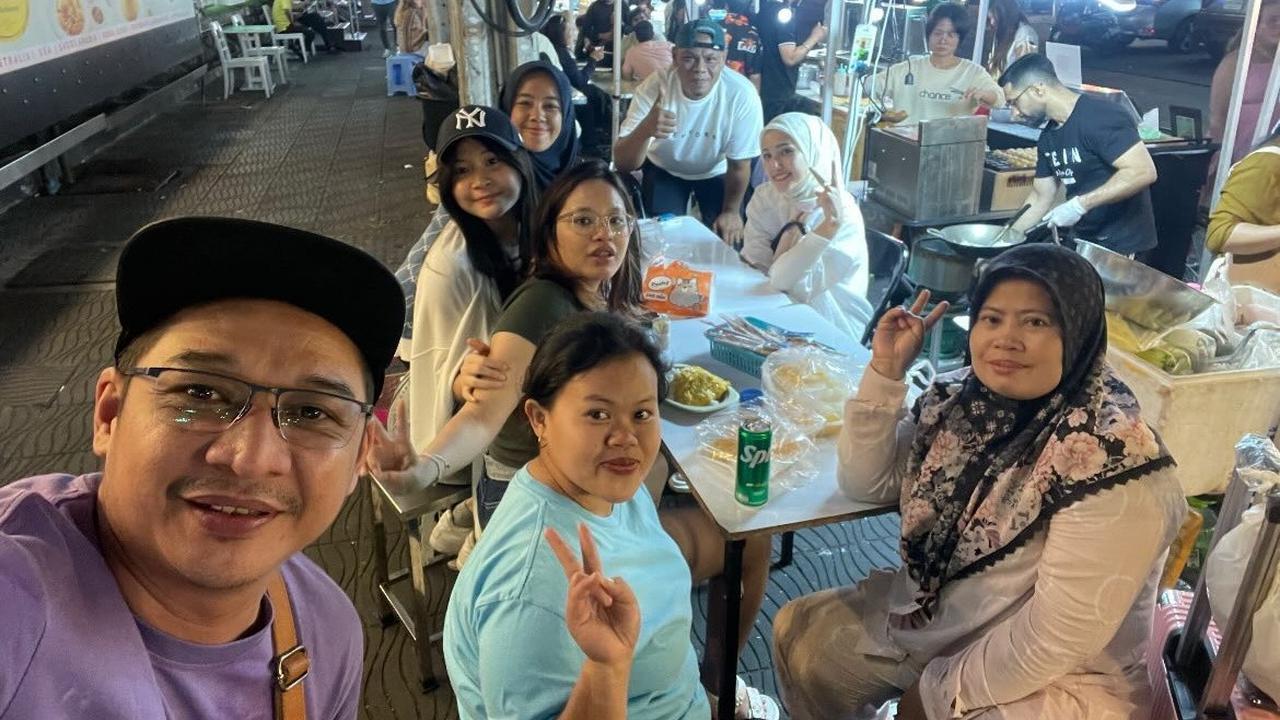 7 Potret Pasha Ungu Liburan Bareng Adelia Wilhelmina, Ajak Juga Shakiena dan Nasha 2 Anak Remajanya