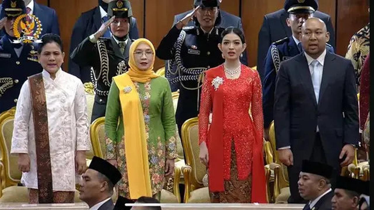 Penampilan Keluarga Jokowi di Pelantikan Prabowo-Gibran, Iriana Bawa tas Chanel-Kahiyang Ayu dan Selvi Ananda Berkebaya Merah Dipadu Berlian