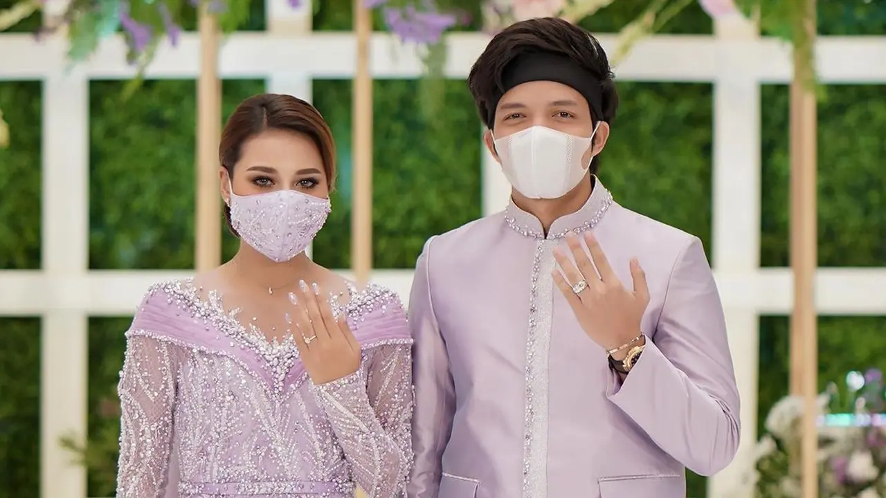 Potret Lamaran Aurel Hermansyah dan Atta Halilintar