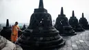 Waisak adalah hari yang paling sakral bagi umat Buddha. (YASUYOSHI CHIBA/AFP)