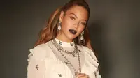 Sejak saat itu banyak sekali yang heboh di sosial media dan menebak siapa yang melakukannya. (instagram/beyonce)