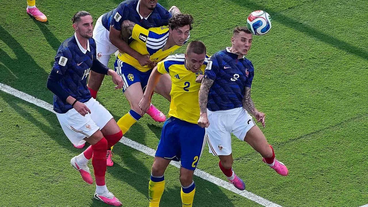 FOTO: Mbappe Bersinar Saat Prancis Libas Swedia