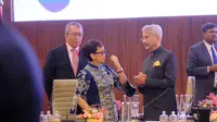 Menlu Retno Marsudi dan Menlu India Subrahmanyam Jaishankar dalam pertemuan Menteri Luar Negeri G20 atau Foreign Ministers Meetin (FMM) di New Delhi, India. (Dok: Kementerian Luar Negeri RI)