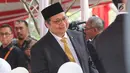 Menteri Perindustrian Airlangga Hartarto menghadiri pemakaman almarhum Presiden ke-3 Republik Indonesia BJ Habibie di Taman Makam Pahlawan Nasional Utama (TMP) Kalibata, Jakarta, Kamis (12/9/2019). (Liputan6.com/Herman Zakharia)